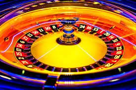 top1toto link platform interface showing live-dealer casino tables, slot games, and betting markets on mobile and desktop